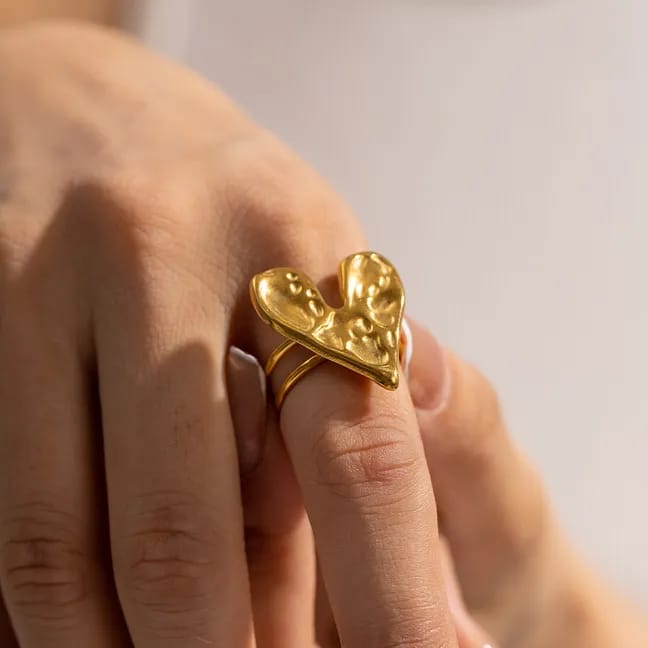 Anillo corazón grande arrugado